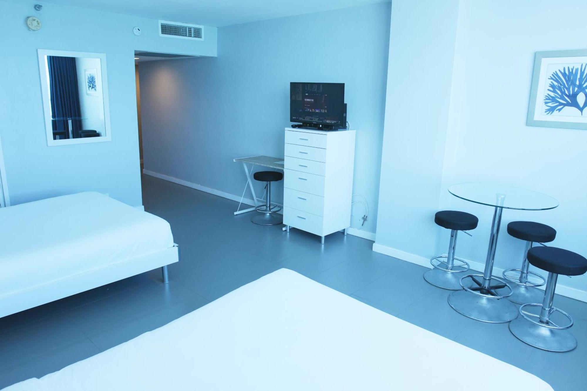 Castle 835 Oceanview Studio On Beach With Pool, Gym, Bars, And Free Parking Miami Beach Eksteriør billede