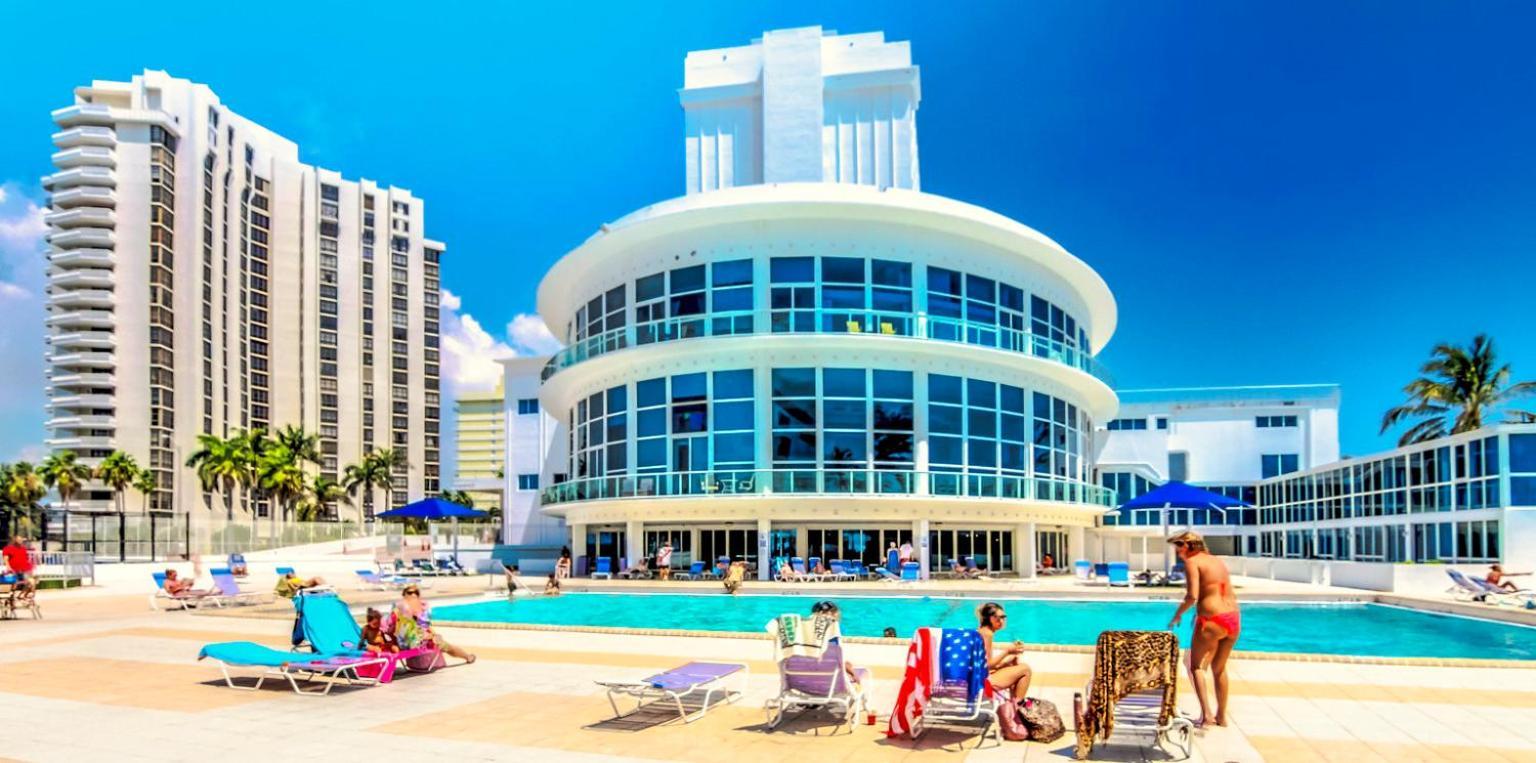 Castle 835 Oceanview Studio On Beach With Pool, Gym, Bars, And Free Parking Miami Beach Eksteriør billede